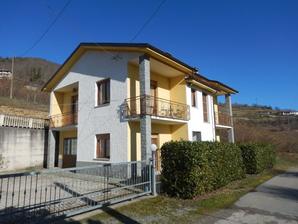 casa indipendente in vendita a Gorzegno