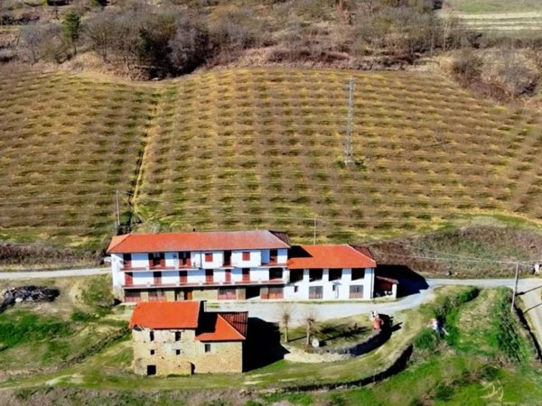 casa indipendente in vendita a Gorzegno in zona Pianelle