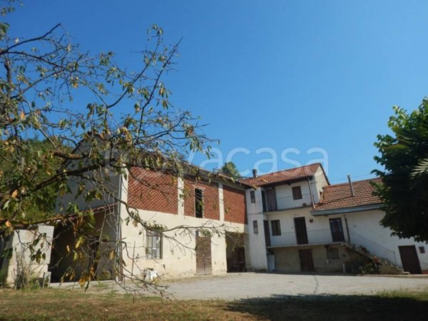 casa indipendente in vendita a Gorzegno