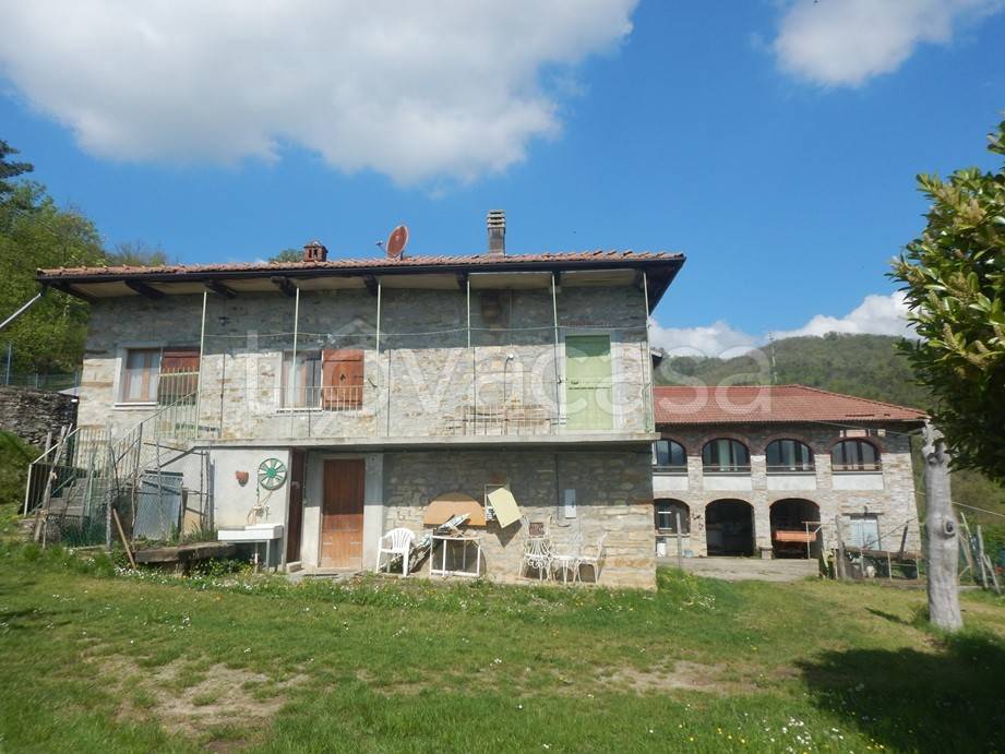 casa indipendente in vendita a Gorzegno in zona Pianelle