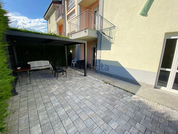 appartamento in vendita a Govone in zona Canove