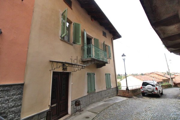 casa indipendente in vendita a Govone