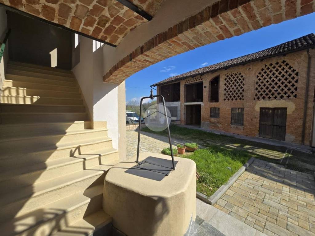 casa indipendente in vendita a Govone