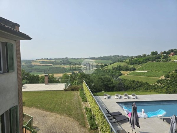 casa indipendente in vendita a Govone