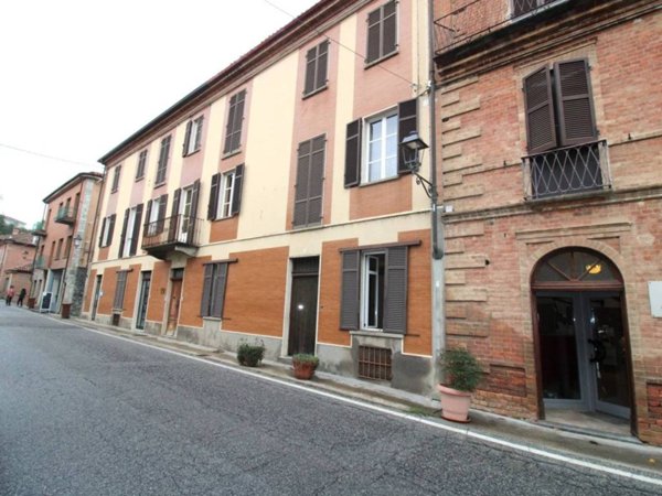 negozio in vendita a Govone