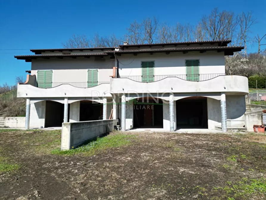 casa indipendente in vendita a Govone in zona Canove