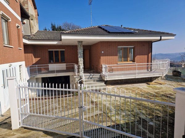 casa semindipendente in vendita a Govone