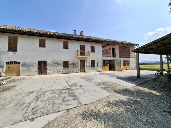 casale in vendita a Govone