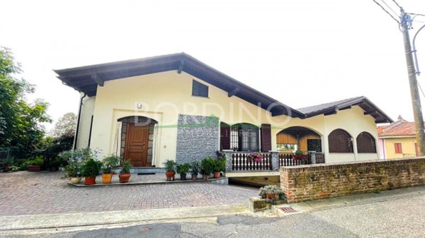 casa indipendente in vendita a Govone