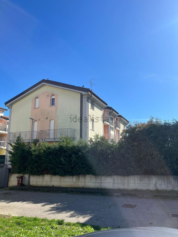 appartamento in vendita a Govone in zona Canove