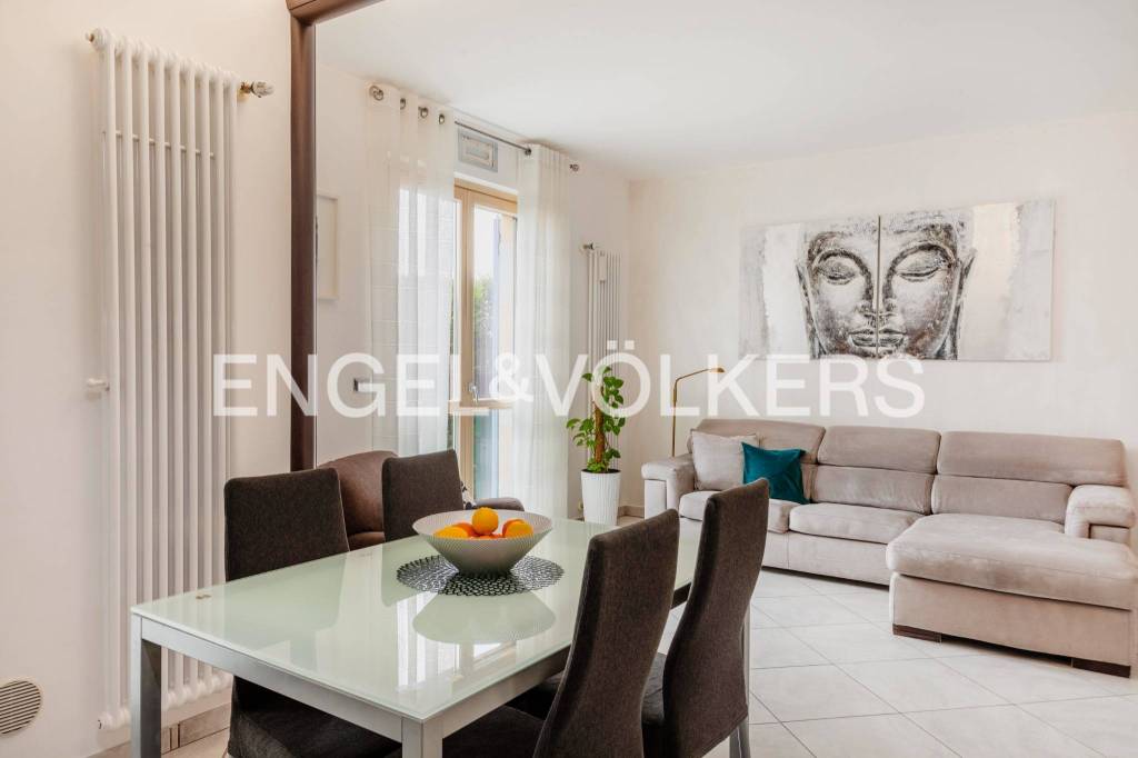 appartamento in vendita a Govone in zona Canove