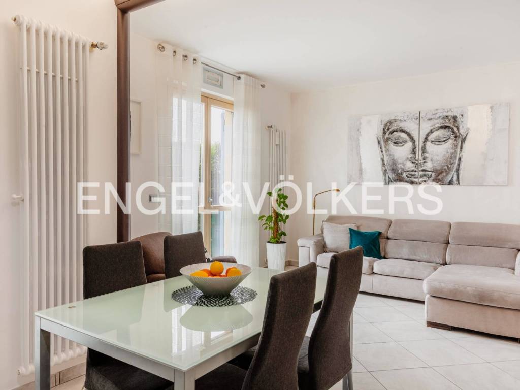 appartamento in vendita a Govone in zona Canove