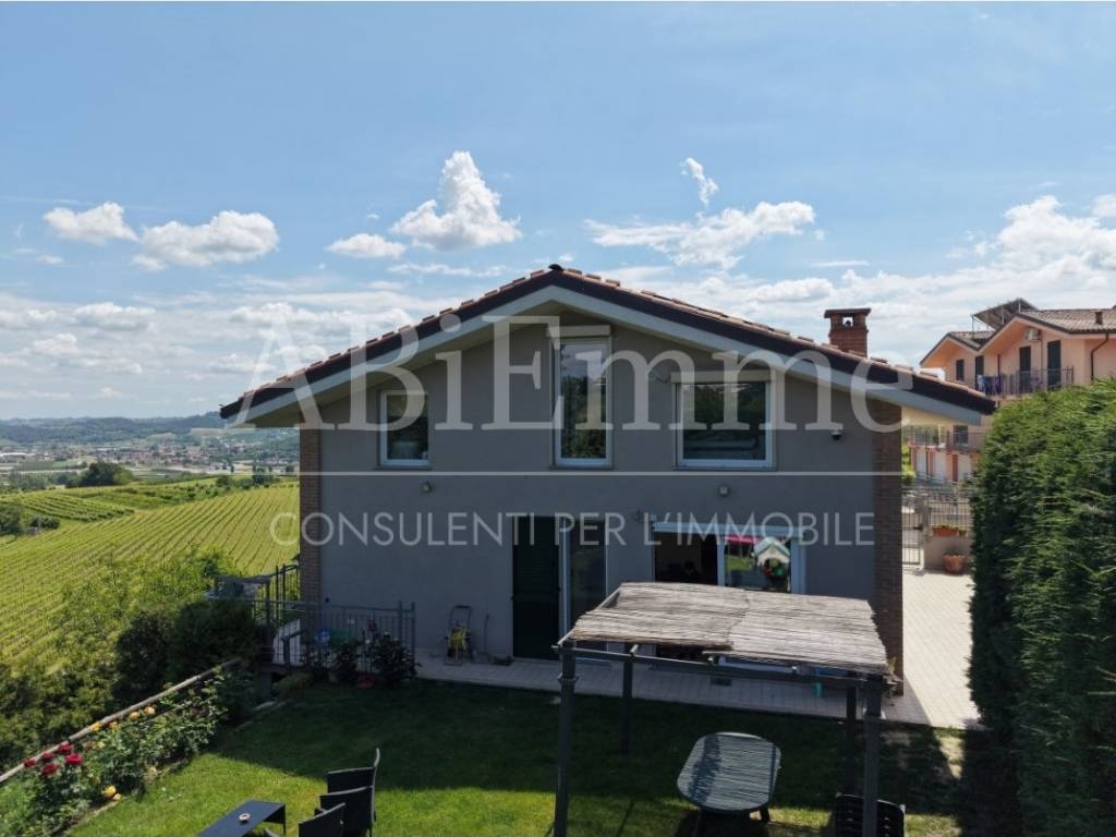 casa indipendente in vendita a Govone