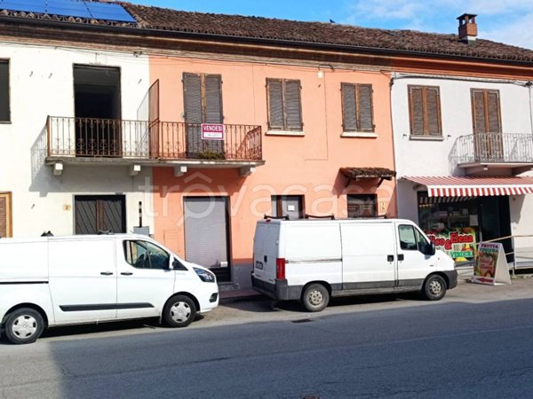 casa indipendente in vendita a Grinzane Cavour in zona Gallo