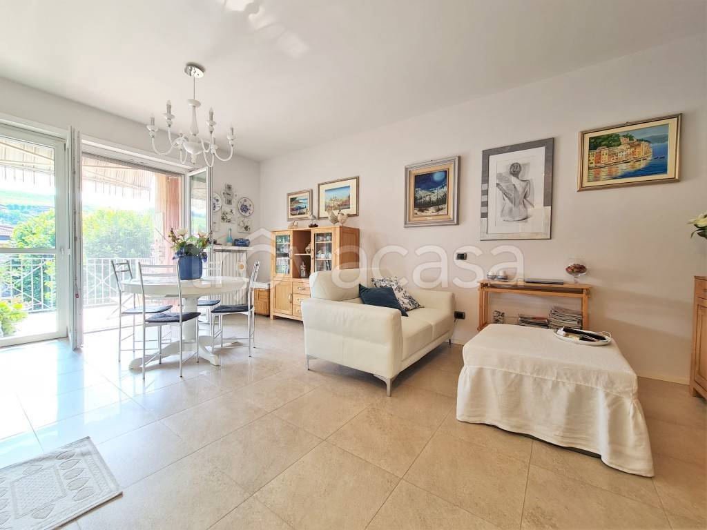appartamento in vendita a Grinzane Cavour