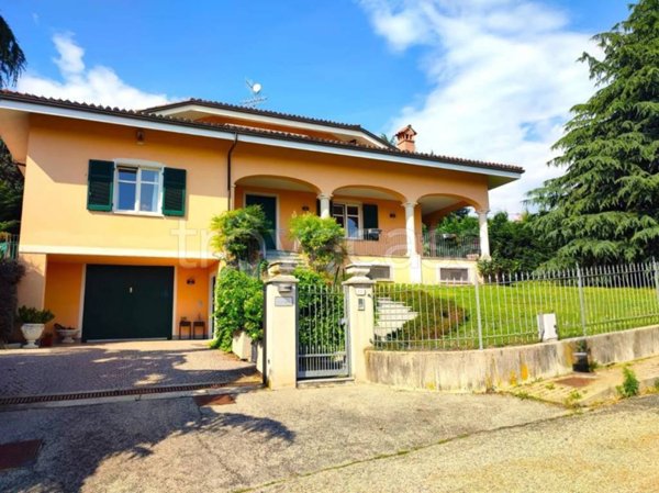 casa indipendente in vendita a Grinzane Cavour