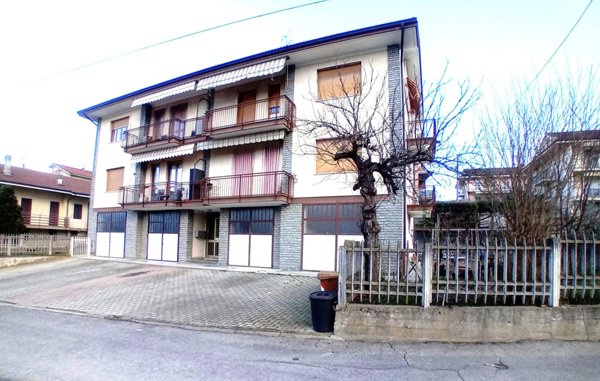 appartamento in vendita a Grinzane Cavour