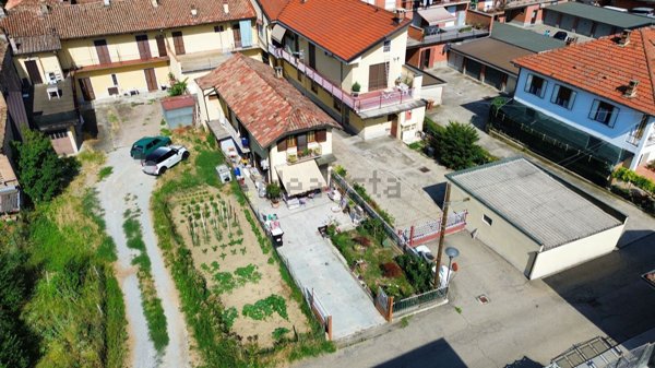 casa indipendente in vendita a Grinzane Cavour in zona Gallo