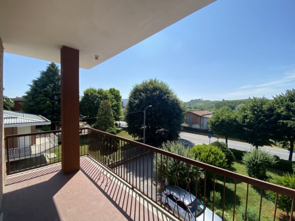 appartamento in vendita a Grinzane Cavour in zona Gallo