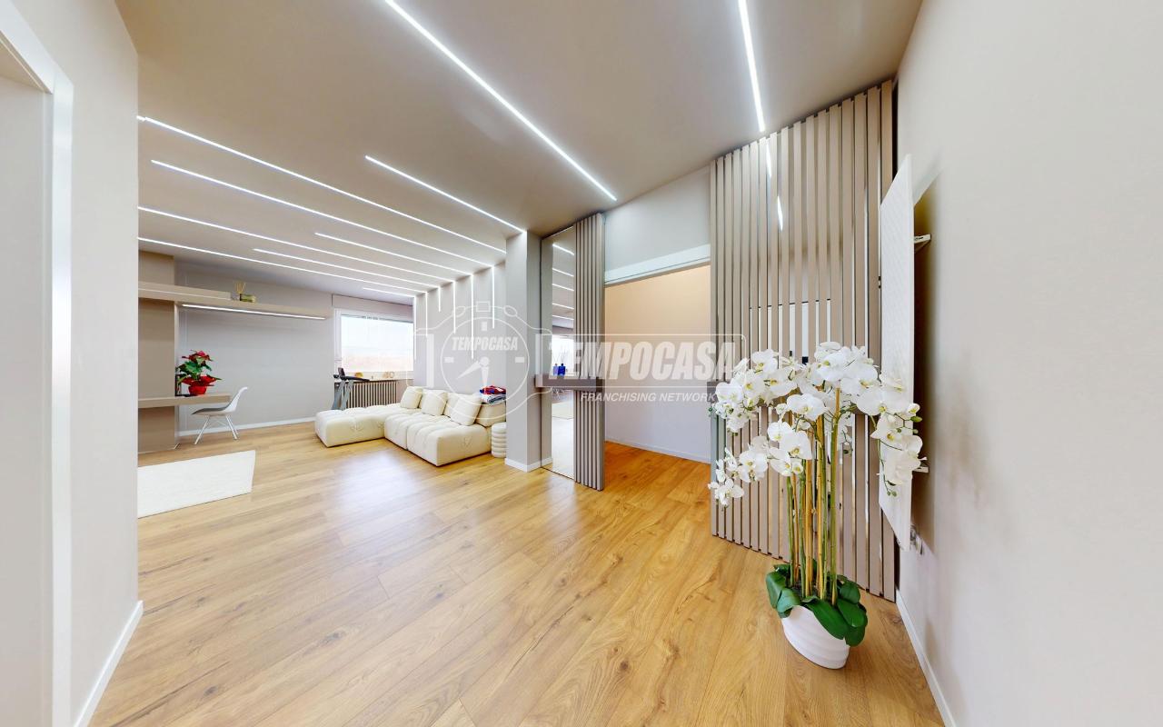 appartamento in vendita a Grinzane Cavour