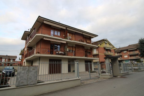 appartamento in vendita a Grinzane Cavour