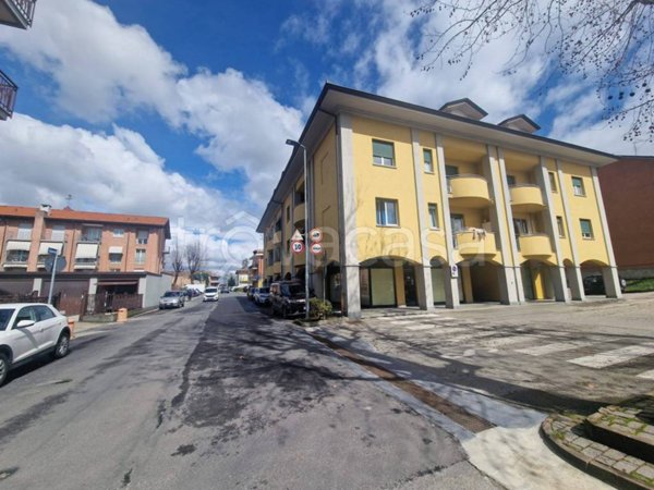appartamento in vendita a Grinzane Cavour in zona Gallo