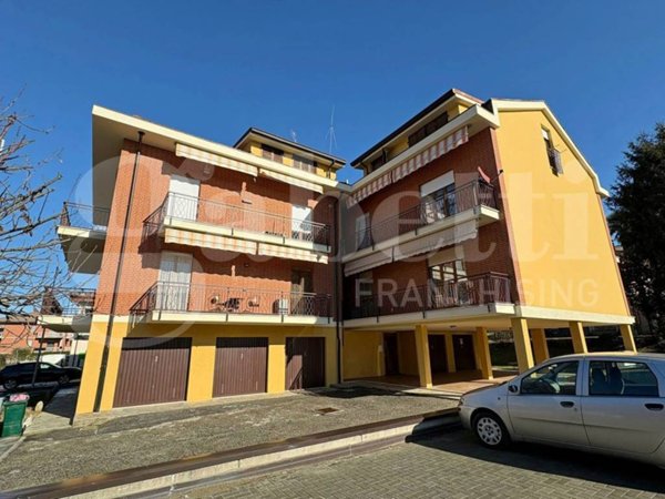 appartamento in vendita a Grinzane Cavour in zona Gallo