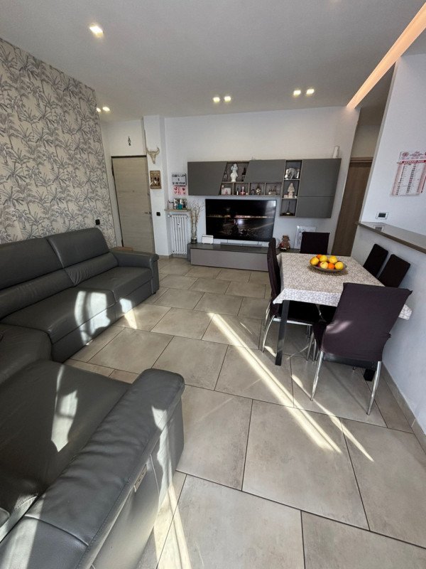 appartamento in vendita a Grinzane Cavour in zona Gallo