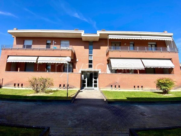 appartamento in vendita a Grinzane Cavour in zona Gallo