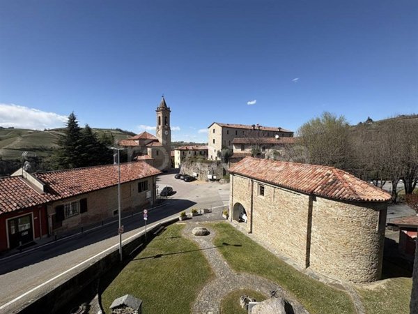 casa indipendente in vendita a Grinzane Cavour