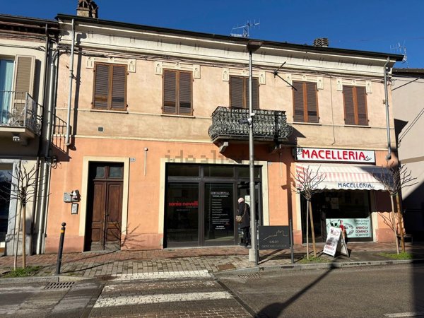 appartamento in vendita a Grinzane Cavour