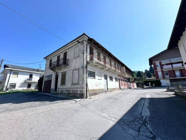 casa indipendente in vendita a Grinzane Cavour in zona Gallo