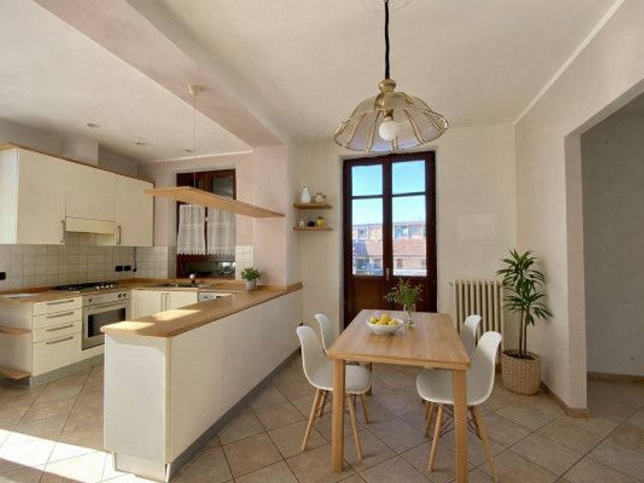 casa indipendente in vendita a Grinzane Cavour in zona Gallo