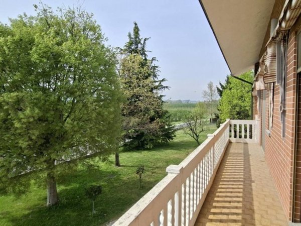 appartamento in vendita a Grinzane Cavour in zona Gallo
