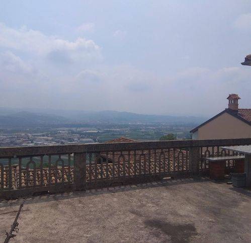 locale di sgombero in vendita a Guarene