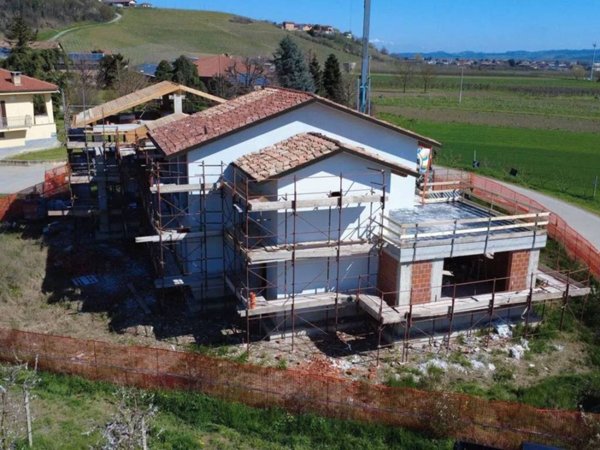 casa indipendente in vendita a Guarene