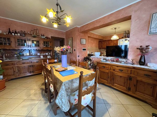casa indipendente in vendita a Guarene