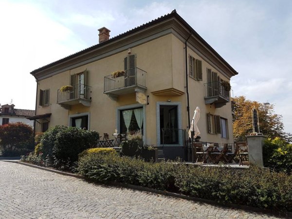 negozio in vendita a Guarene