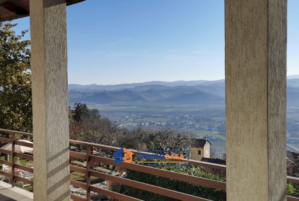 casa indipendente in vendita a Guarene