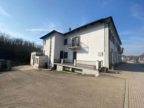 negozio in vendita a Guarene