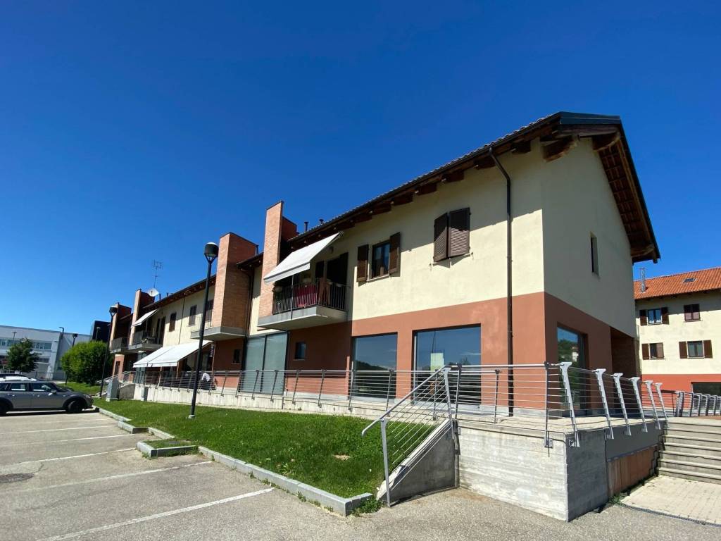negozio in vendita a Guarene