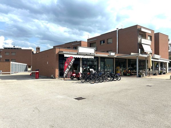 locale commerciale in vendita a Guarene