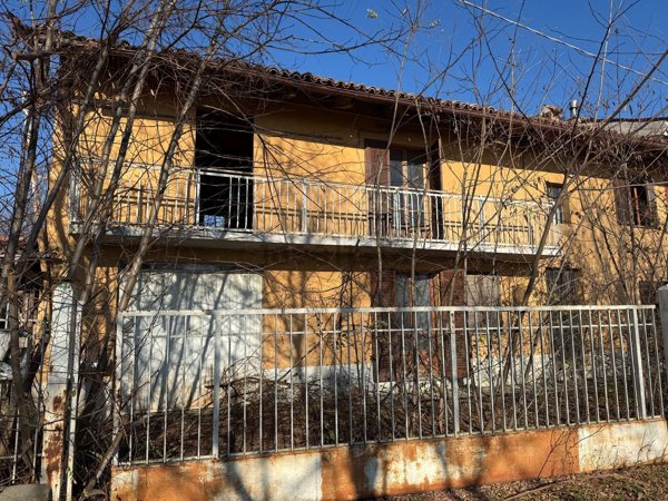 casale in vendita a Guarene
