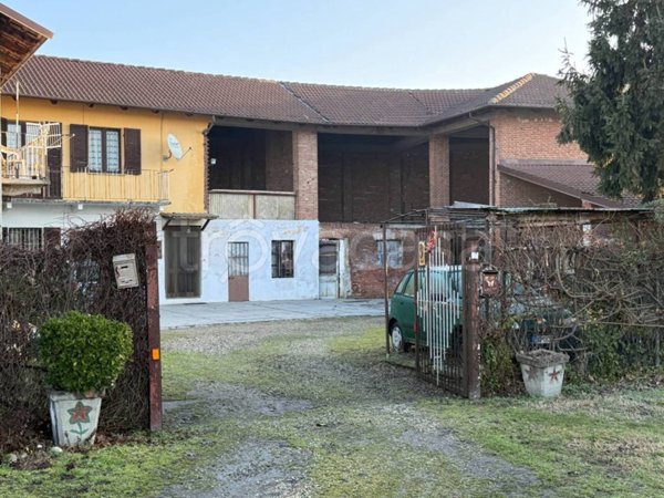 casale in vendita a Guarene