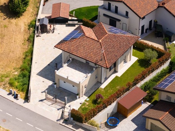 casa indipendente in vendita a Guarene