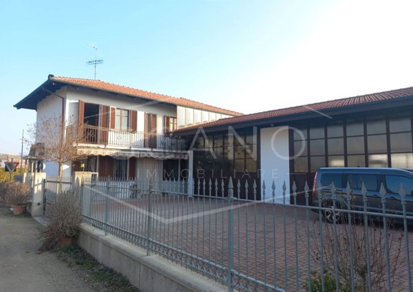 casa indipendente in vendita a Guarene