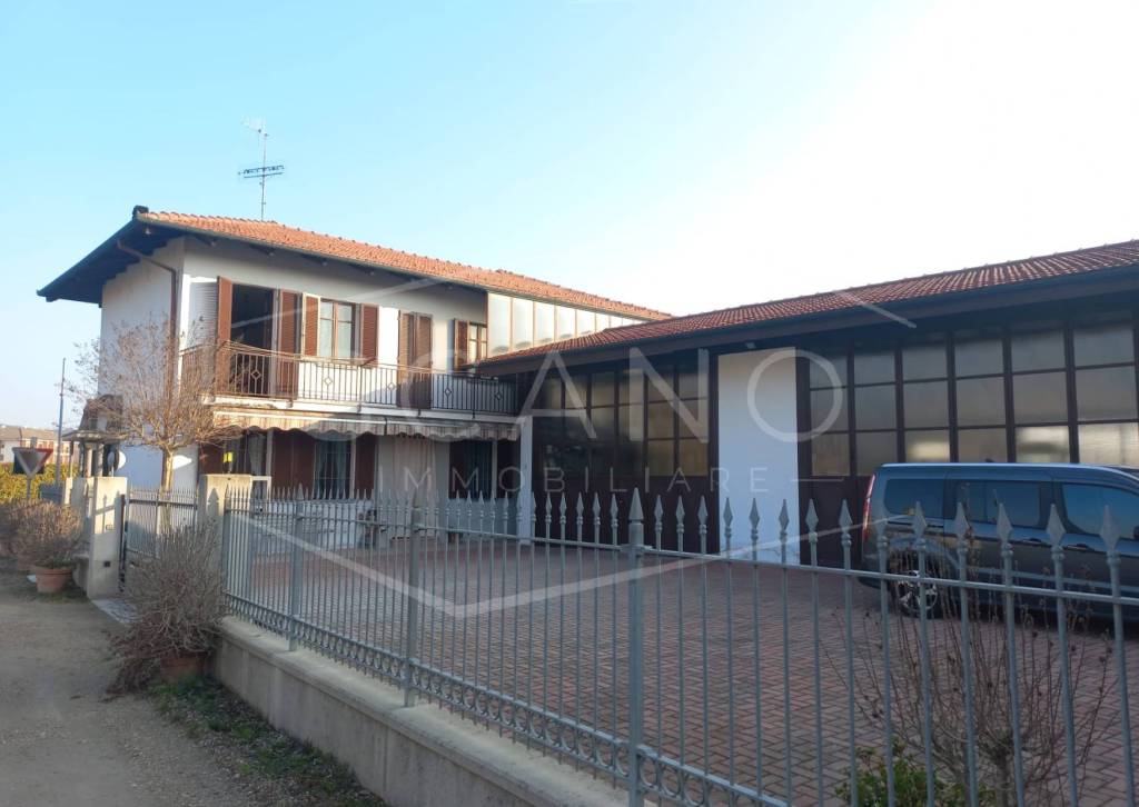 casa indipendente in vendita a Guarene