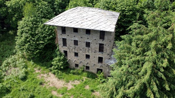 appartamento in vendita ad Isasca