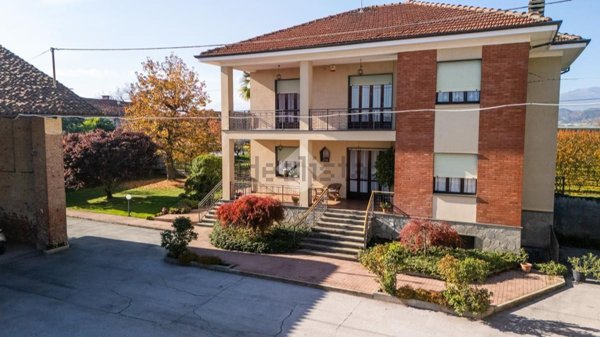 casa indipendente in vendita a Lagnasco