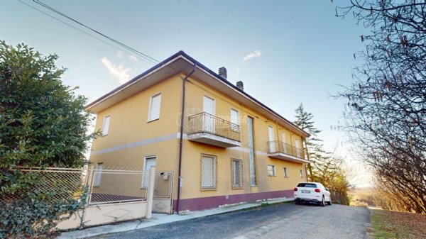 appartamento in vendita a La Morra in zona Berri